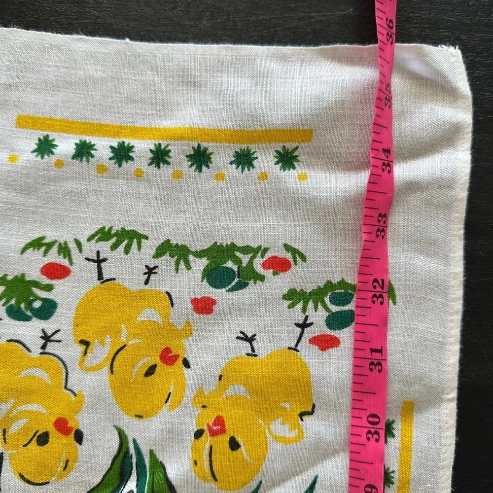 VTG 50's Nordic Easter Table Runner Yellow Chicks Daffodils Spring White Easter